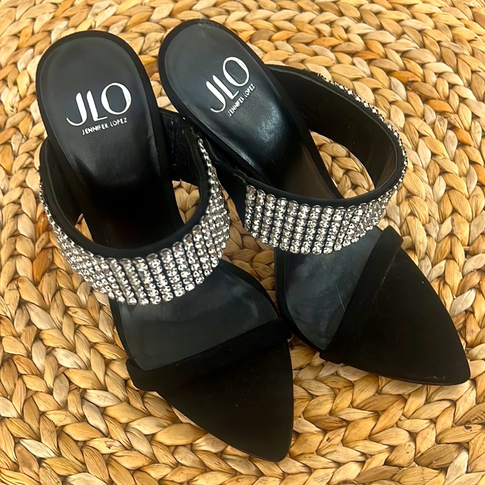 Size 6 Brand new JLO black stiletto heels, never been worn.